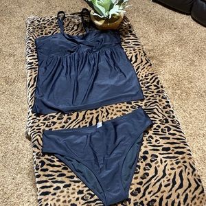 Women’s 2 piece swimsuit